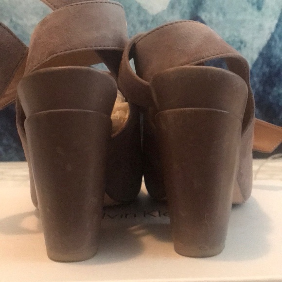 CALVIN KLEIN STRAP HEELS - Picture 4 of 8